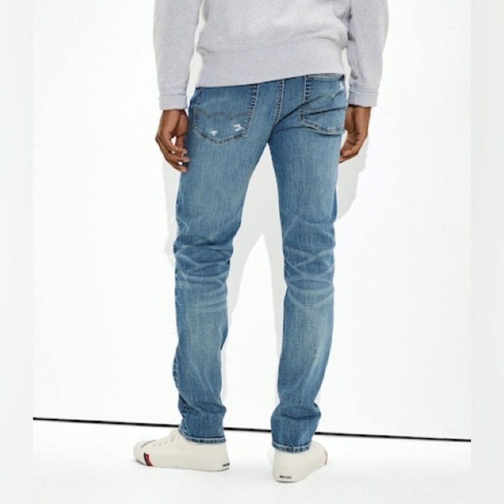 AE Men’s Airflex + Patched Slim Straight Jeans - Picture 3 of 10
